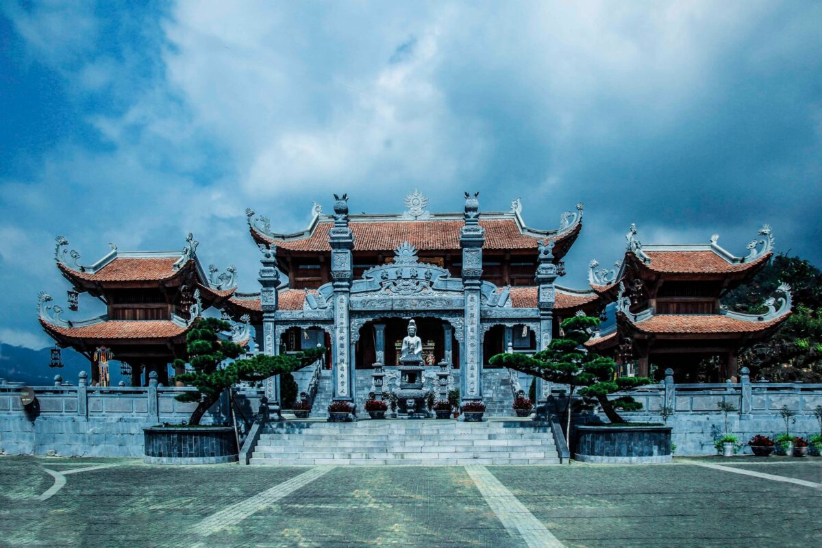 Bao An Thien Tu Chua Ha Fansipan